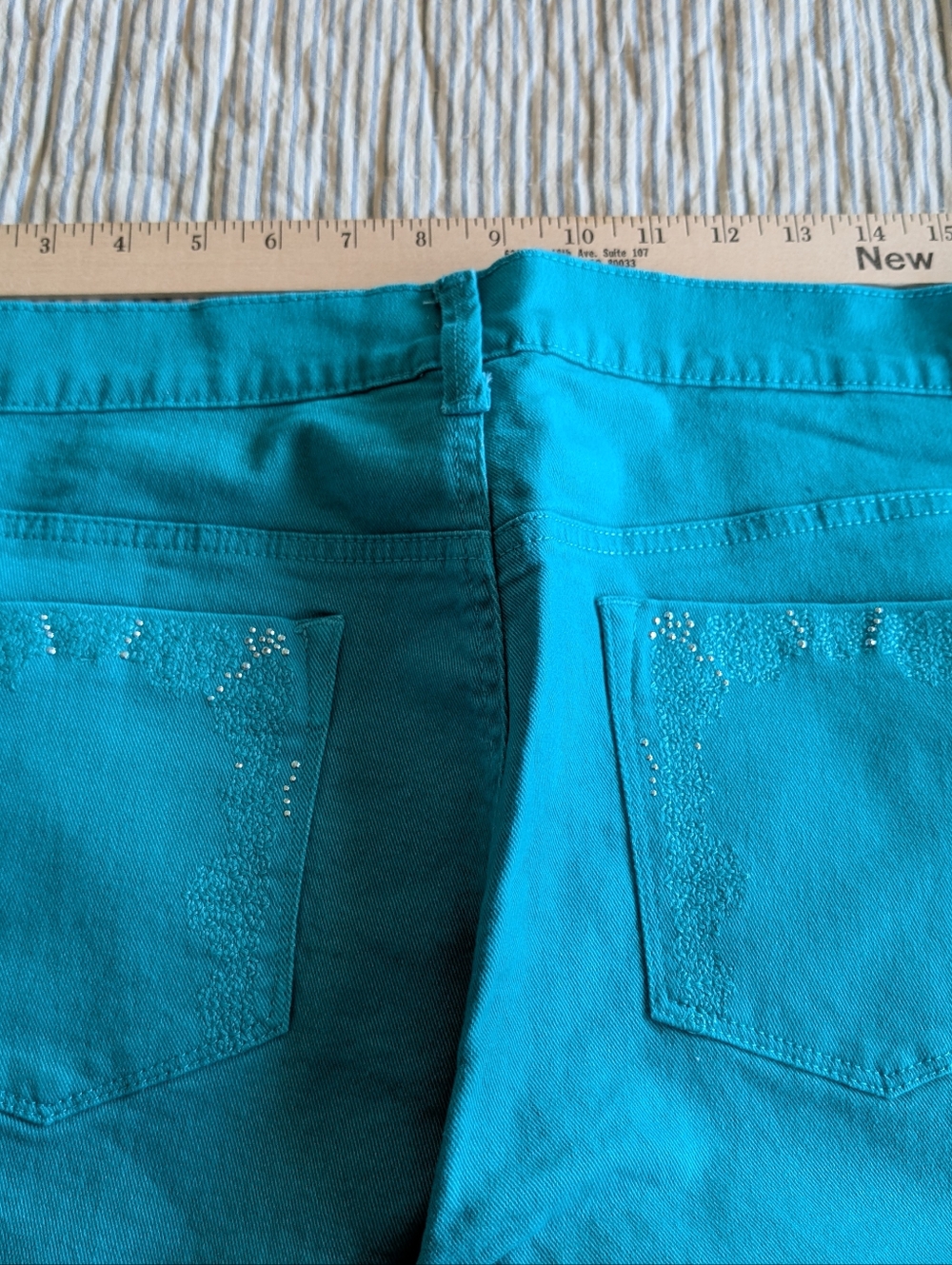 Gloria Vanderbilt Teal Turquoise Blue Denim Embellished Pockets Shorts Size 16